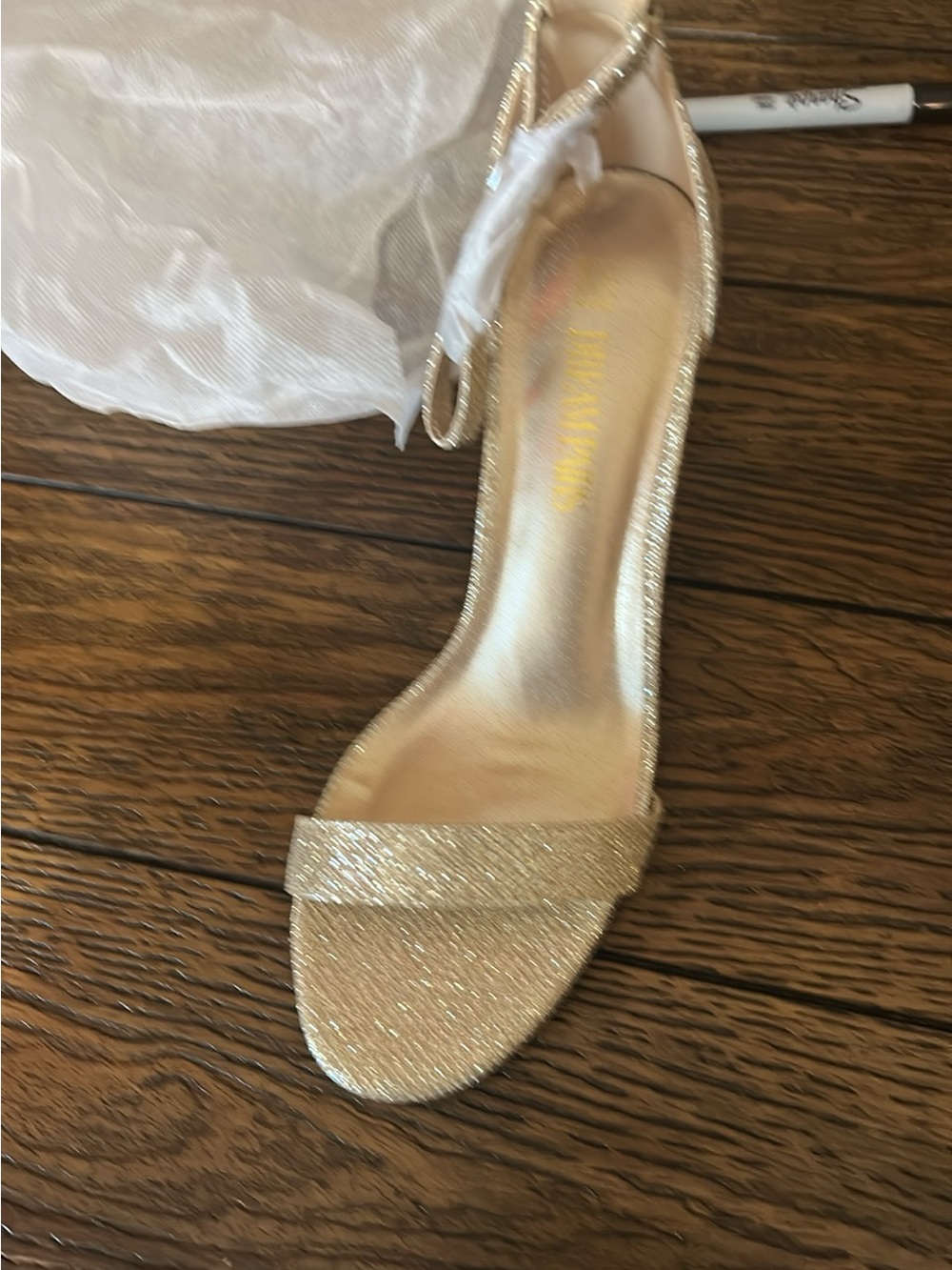 Dream Pairs Gold Glitter Chunk Heel Sandals